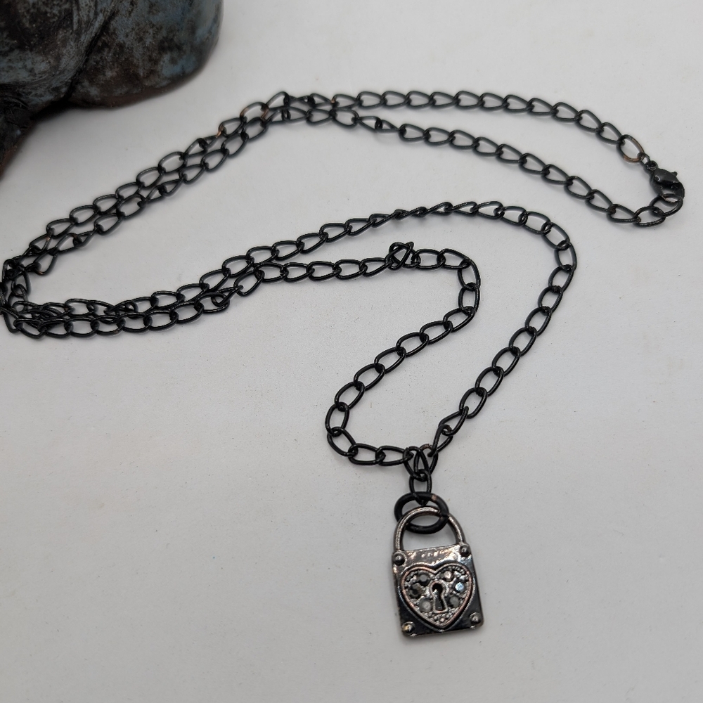 Black‎ Chain Necklace with Gunmetal Heart Lock Pendant